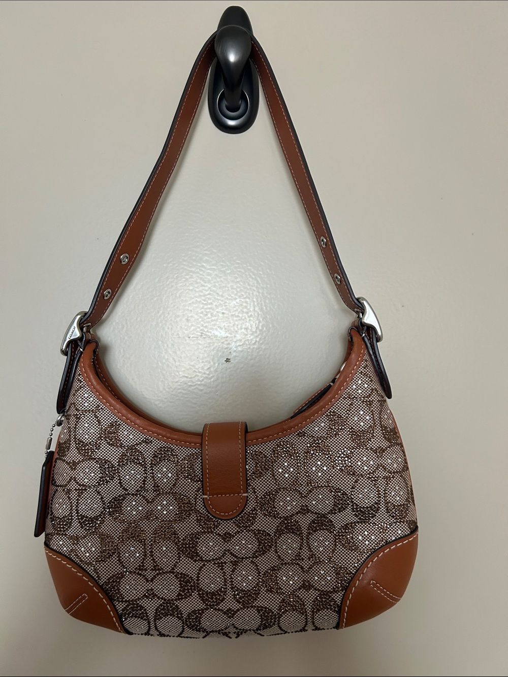 COACH Hampton Hobo Bag in Crystal signature Jacquard - Picture 7 of 7